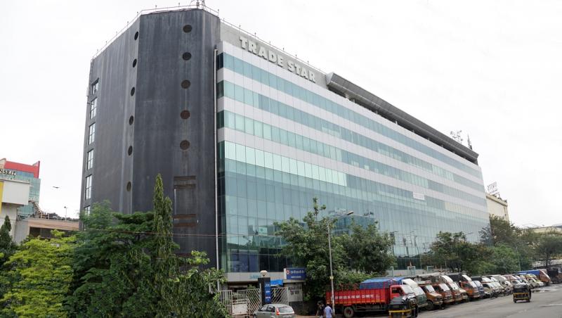 trade star andheri east